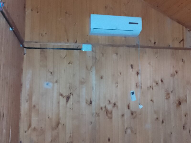 VENDO Terreno con Casa tipo Cabaña