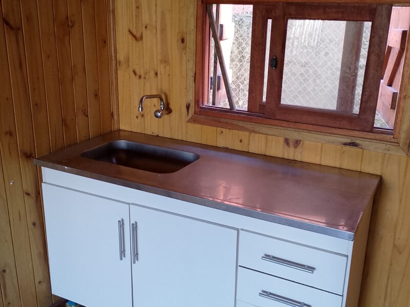 VENDO Terreno con Casa tipo Cabaña