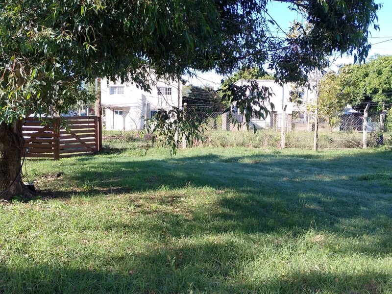 VENDO Terreno con Casa tipo Cabaña