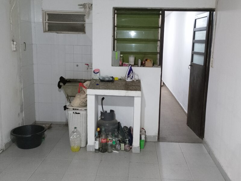 VENDO CASA BARRIO 65 VV