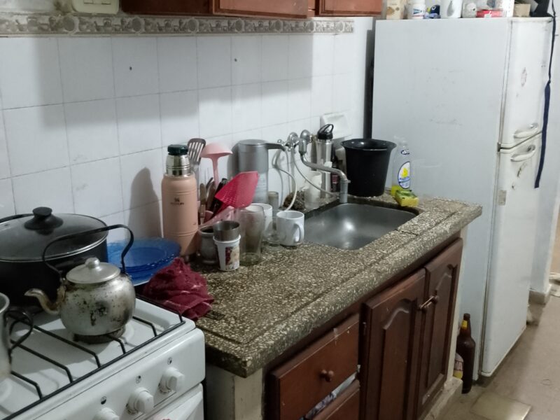 VENDO CASA BARRIO 65 VV