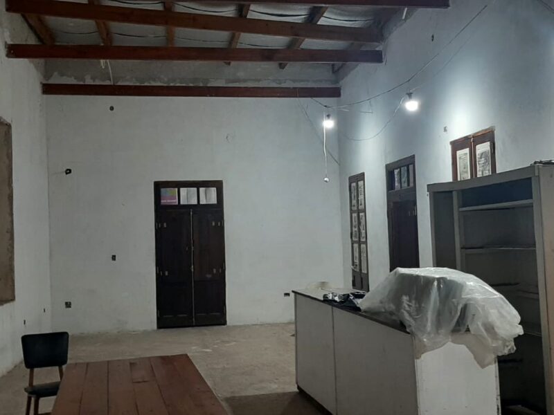 Alquilo Local Comercial San Martín y Mancini