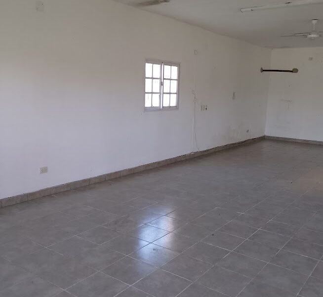 Vendo Terreno con Local Comercial