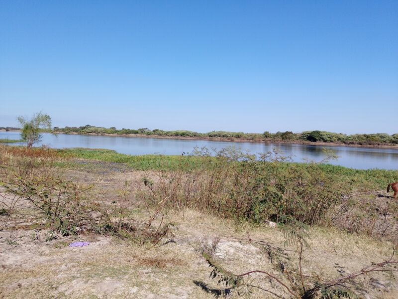 Vendo Lotes sobre Rio Corrientes