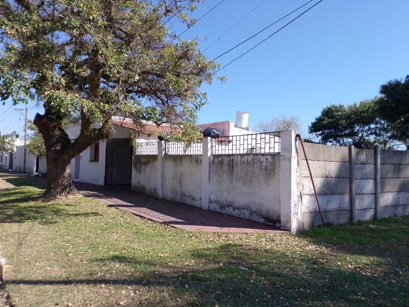 Vendo Casa Ramón F. García 1657