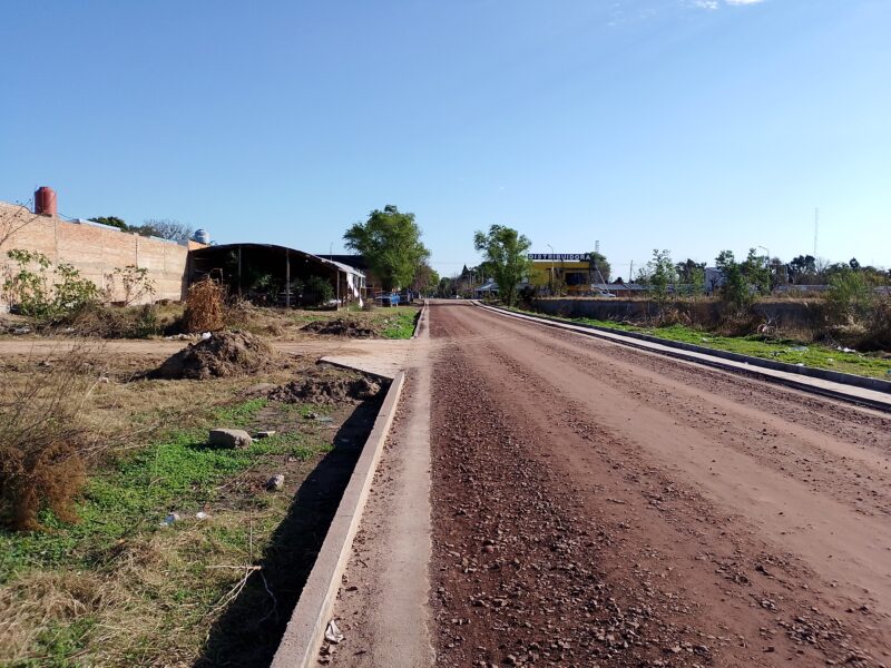 Vendo Terreno a 1 Cuadra Ruta Nac. N°12