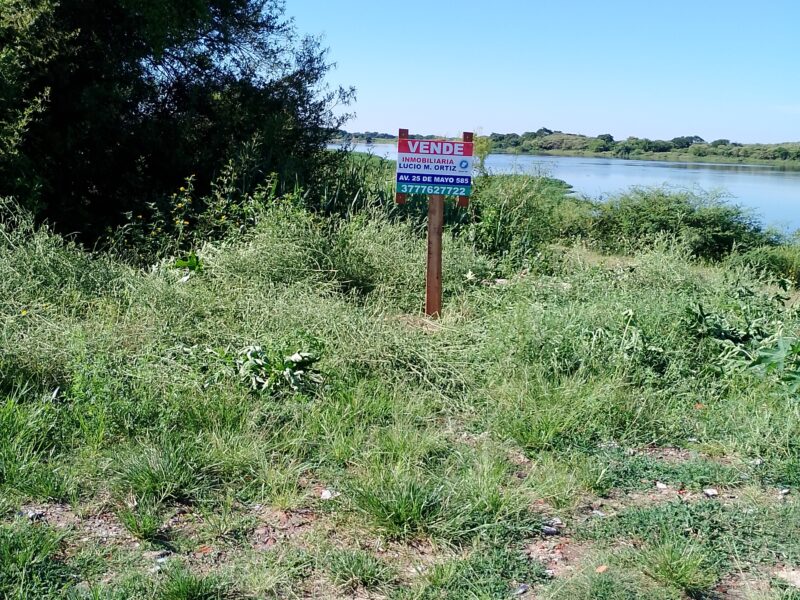 VENDO Lotes sobre Rio Corrientes