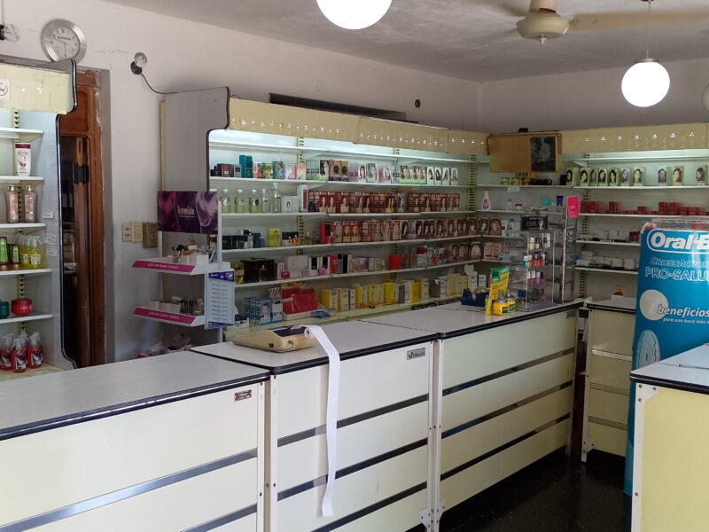 ALQUILO LOCAL COMERCIAL | ESQUINA CORRIENTES