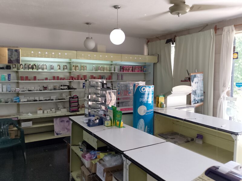 ALQUILO LOCAL COMERCIAL | ESQUINA CORRIENTES