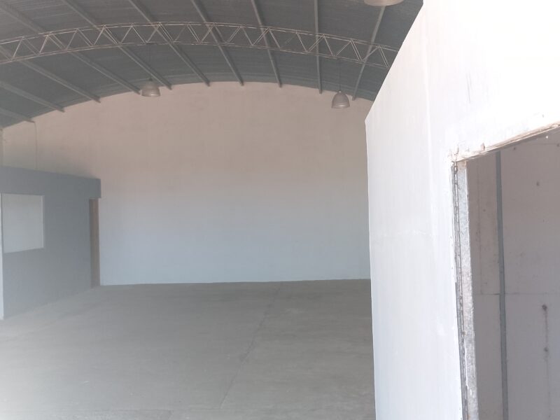 ALQUILO Galpón | Esquina Corrientes