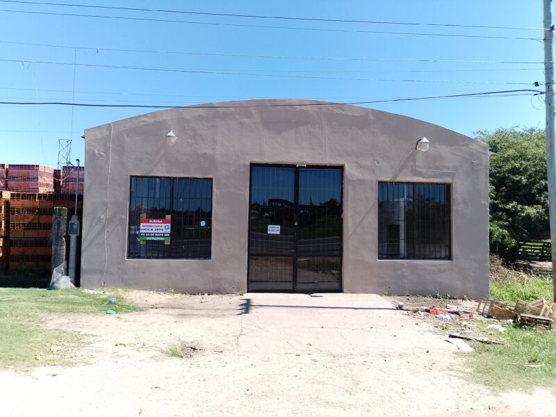 ALQUILO Galpón | Esquina Corrientes