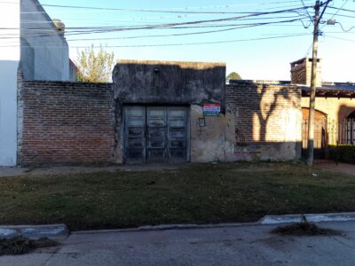 VENDO TERRENO Sarmiento casi Av. Mitre