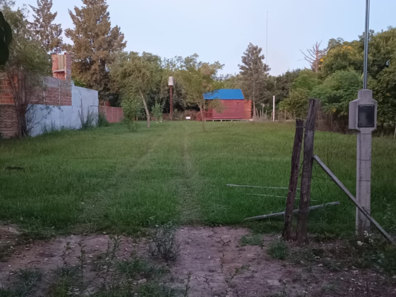 VENDO Casa y Terreno (ACCESO SUR)
