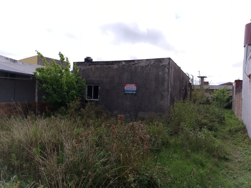 VENDO Casa para Refaccionar | Barrio 90 VV