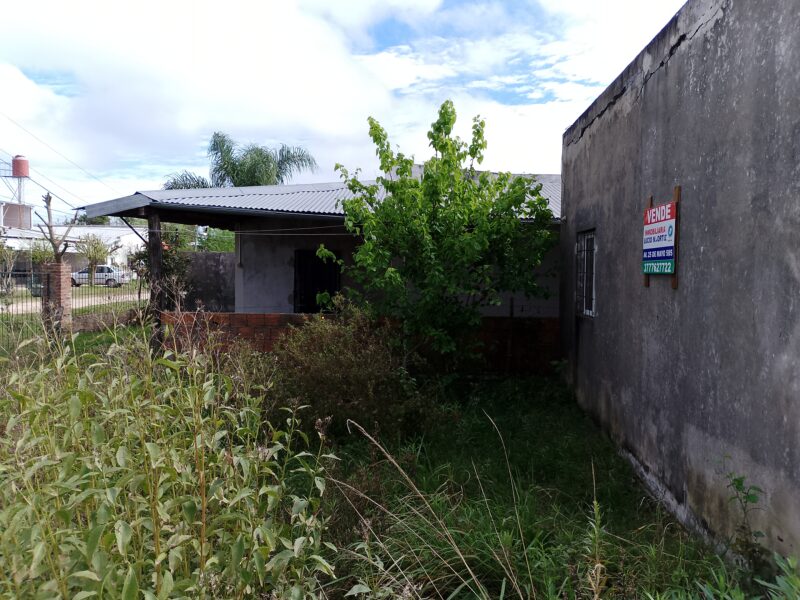 VENDO Casa para Refaccionar | Barrio 90 VV